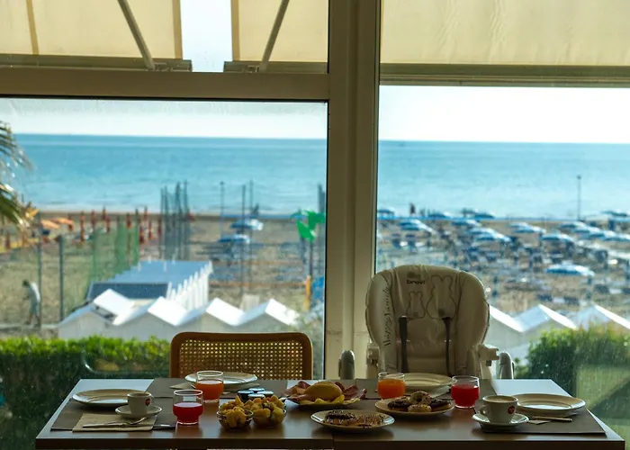 Hotel Fedora Riccione - Fronte Mare