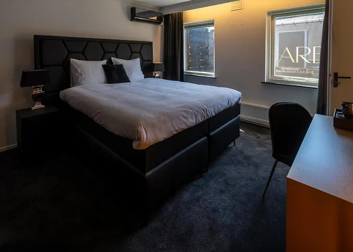 Square Boutique Hotel & Brasserie
