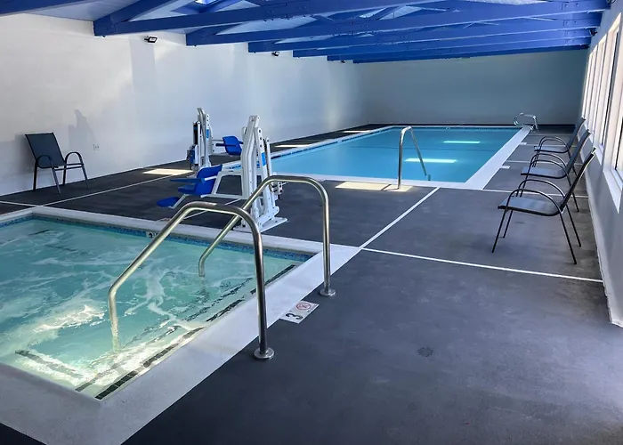 Surf City Inn & Suites