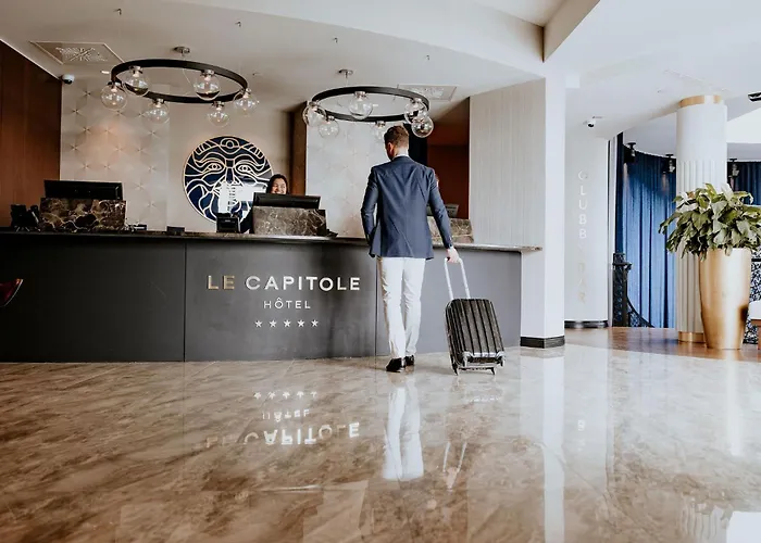 Le Capitole Hotel