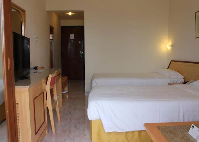 Resort Sur Beach Holiday
