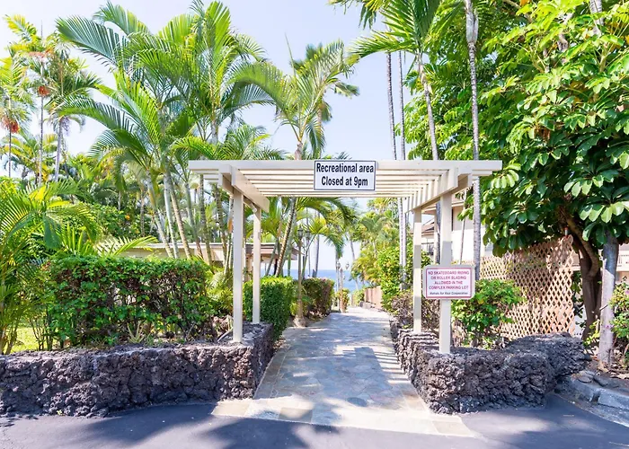 Kona Shores