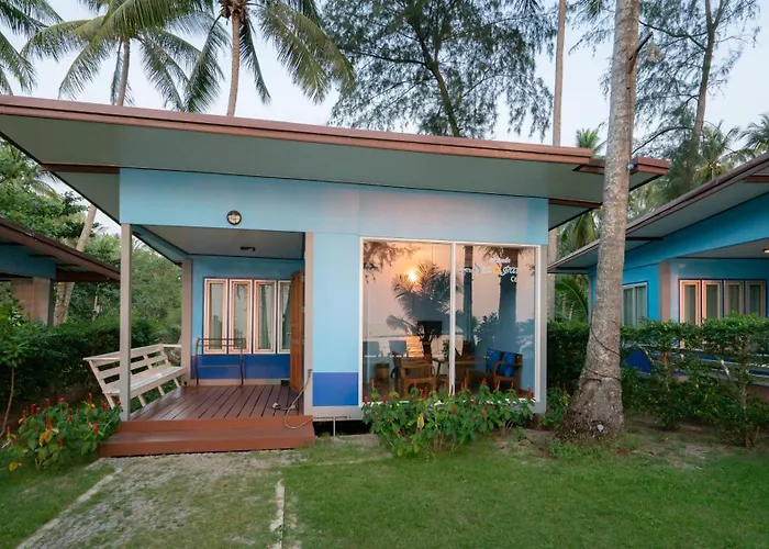 Seafar Resort