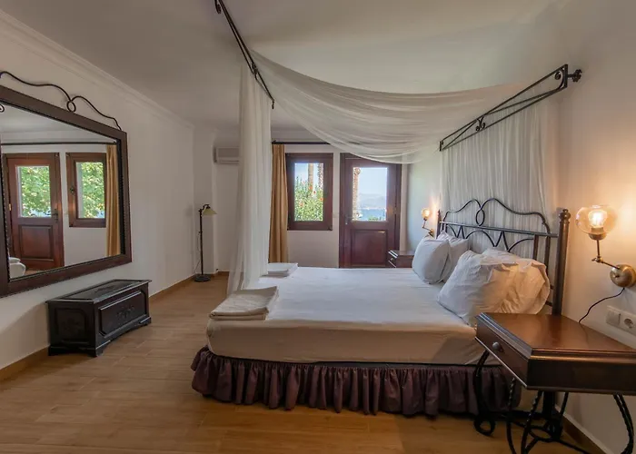 Maris Hotel