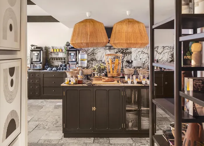 Maisons Du Monde Hotel & Suites - La Rochelle Vieux Port