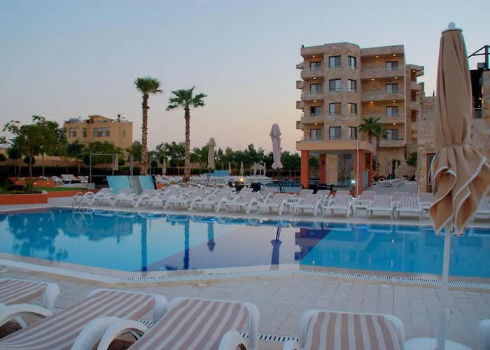 Ramada Resort Dead Sea Sweimeh
