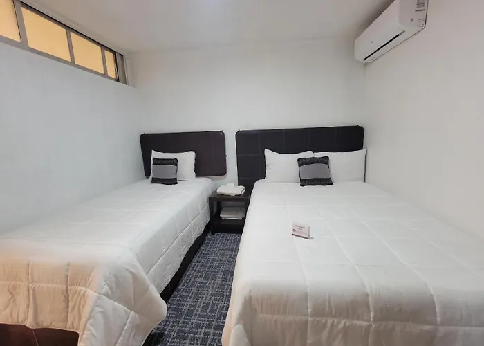 Hotel Paraiso Inn