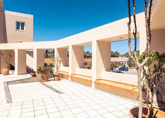 Chrispy Beach Resort, Agia Marina