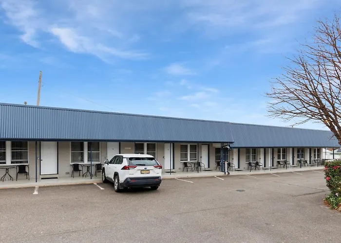 Amaroo Motel