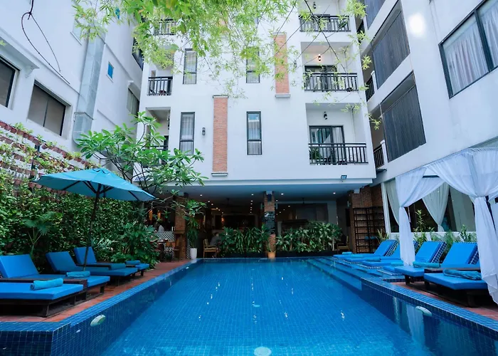 Home Chic Hotel