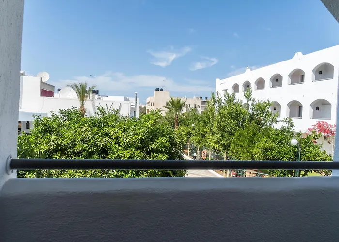 Malia Holidays Hotel