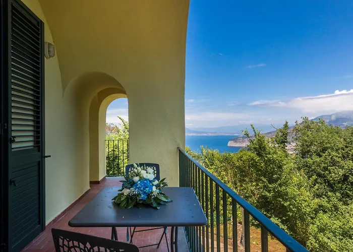 Villa Romita SantʼAgata sui Due Golfi