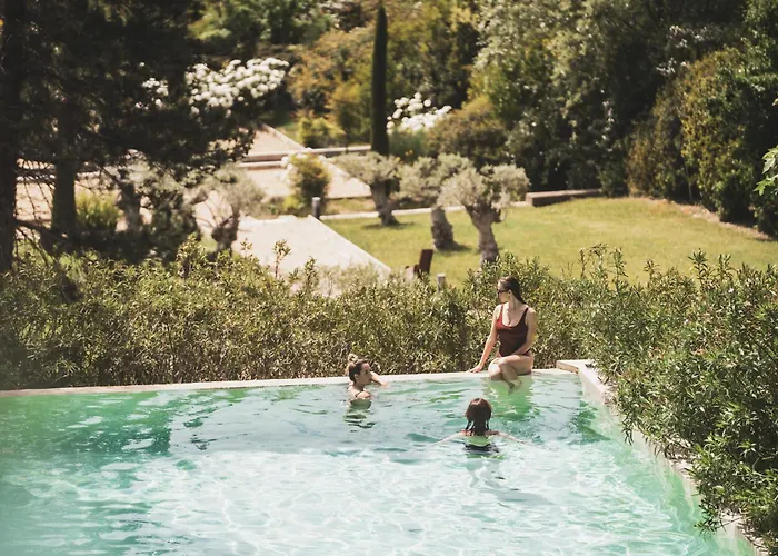 Les Lodges Sainte-Victoire Hotel & Spa Le Tholonet