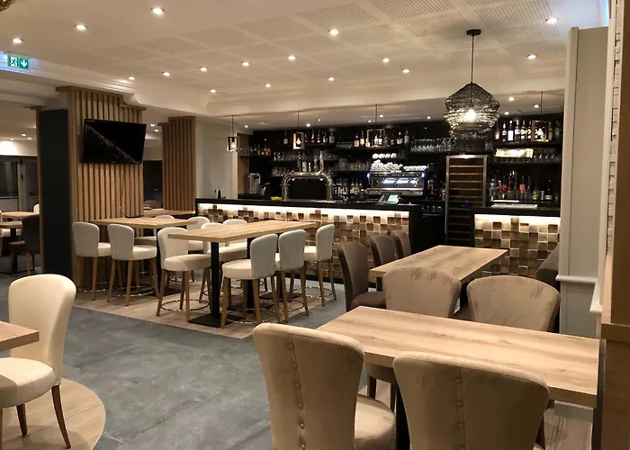 Western Le Duguesclin -Restaurant