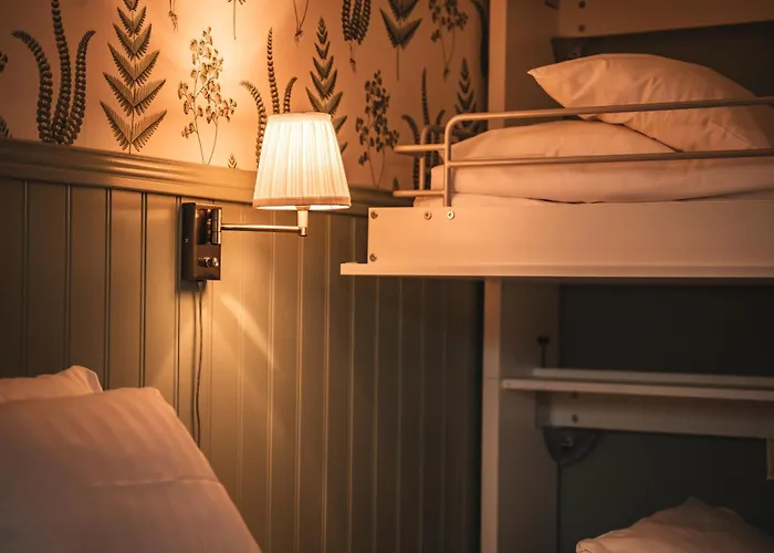 Tva Skyttlar Hotel Örby