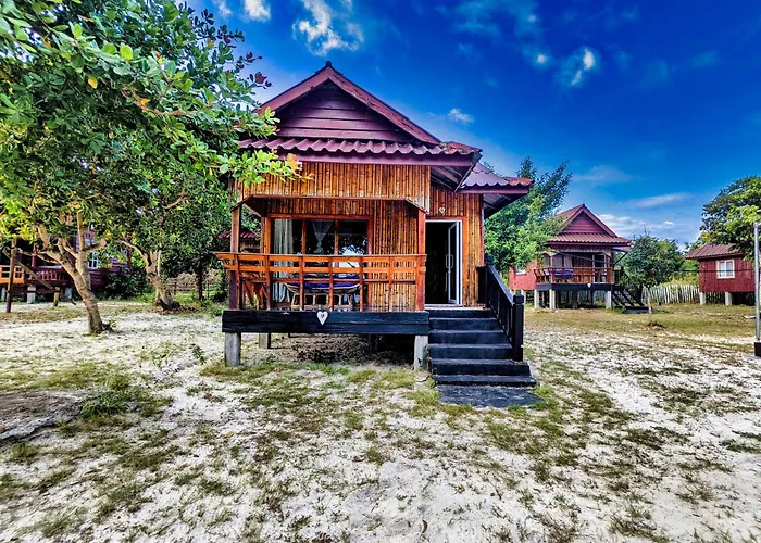 Pura Vita Resort Kaoh Touch