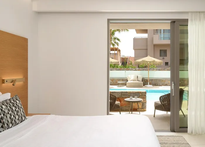 High Beach White - Adults Only Malia