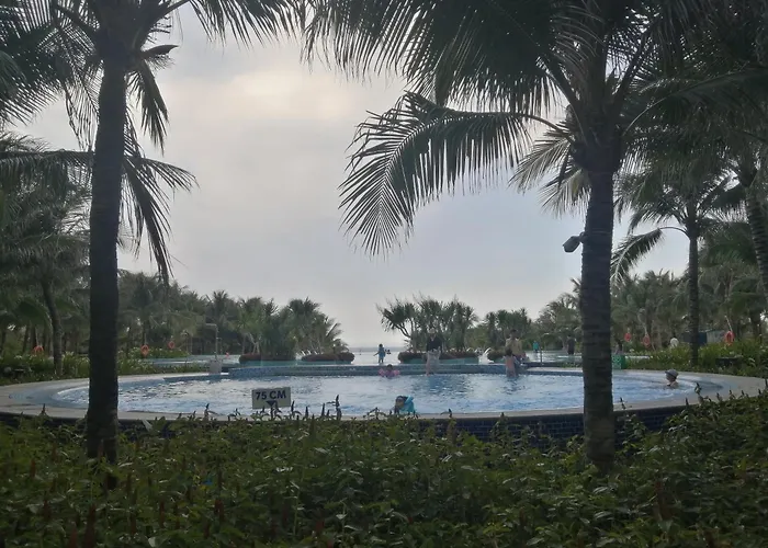 Happy Beach Oceanview Arena Cam Ranh Condotel Resort