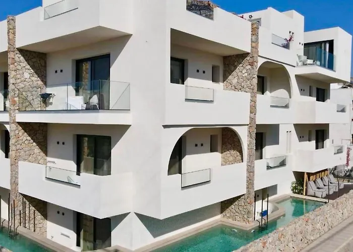 Cabana White Boutique Hotel
