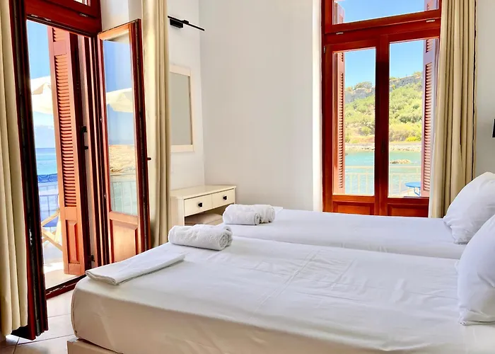 Xenios Zeus Rooms Koroni 