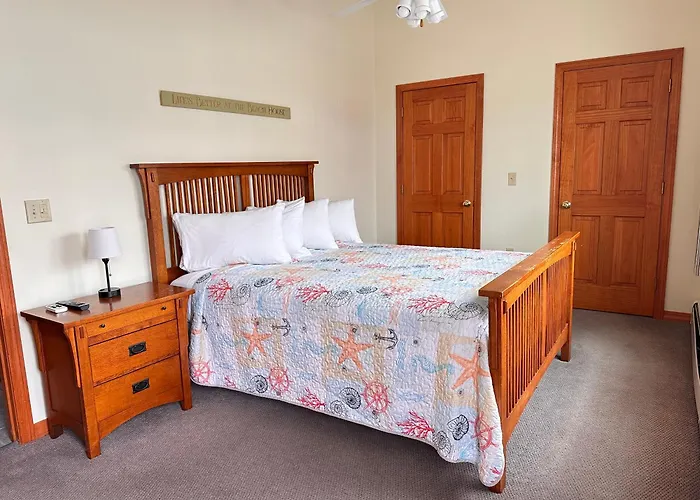 Abellona Inn & Suites