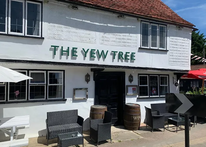 Stay And Relax At The Yew Tree
