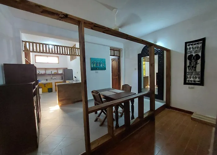 Queen Of Sheba Beach Lodge Pongwe