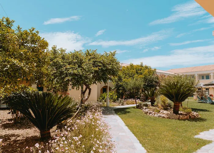 Karavostasi Beach Hotel