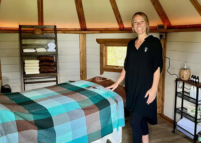 Burleigh Court Hotel
