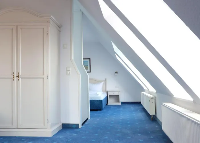 Hotel Am Yachthafen Waren 