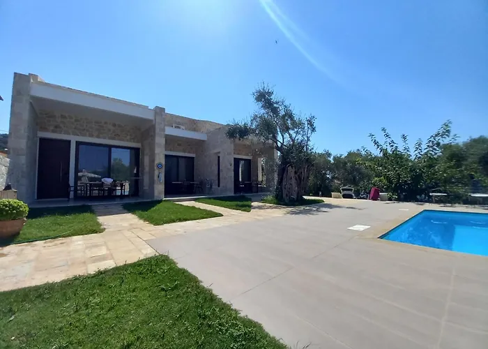 Zefiros Luxury Apartments
