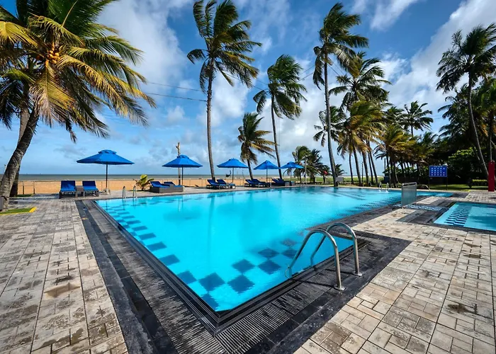 Camelot Beach Hotel Negombo