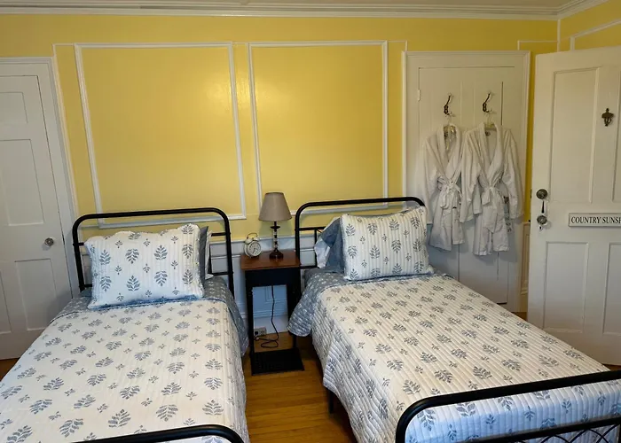 Harbour House Inn B&B