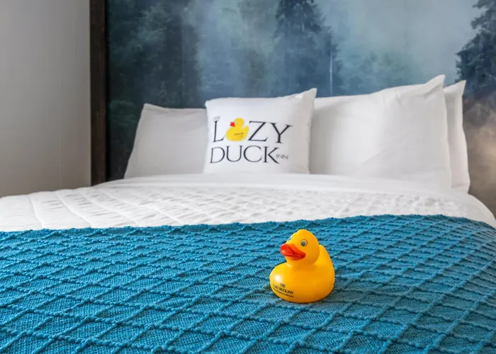 Lazy Duck Inn