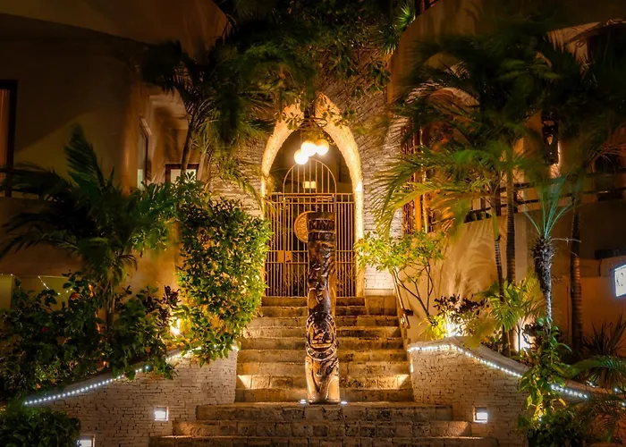 Maya Villa Condo Hotel And Beachclub