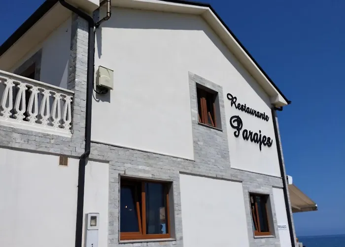 Hostal Restaurante Parajes Castropol