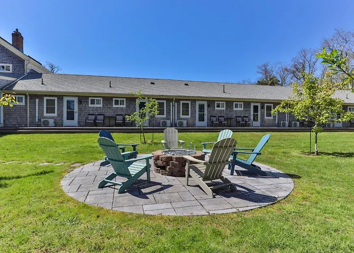 Eagle Wing Inn - Cape Cod
