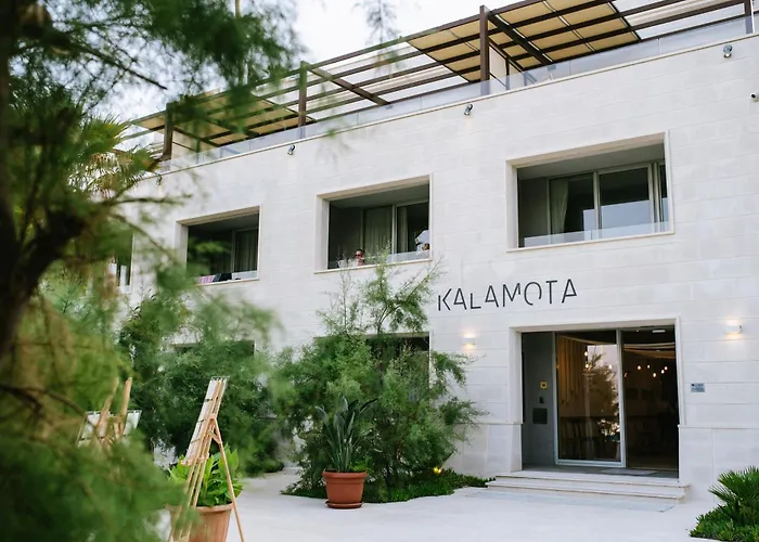Kalamota Beach House