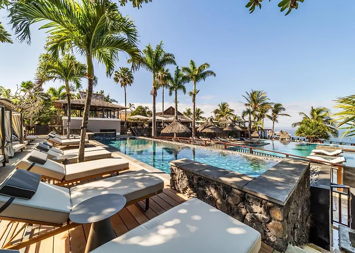 Palm Hotel & Spa