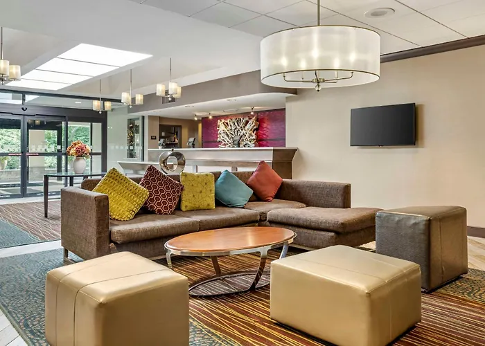 Best Western Plus And Conference Center