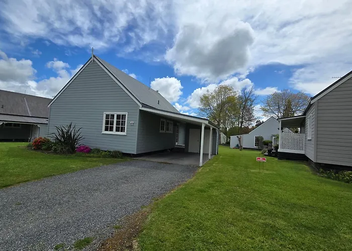 Huka Falls Resort