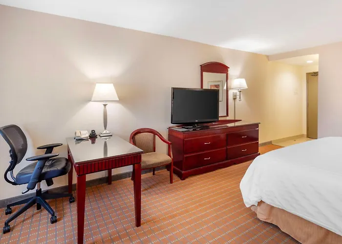 Best Western Plus West Covina Inn