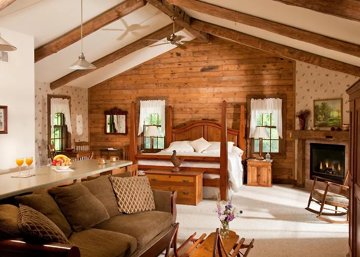 Chanticleer Cabins