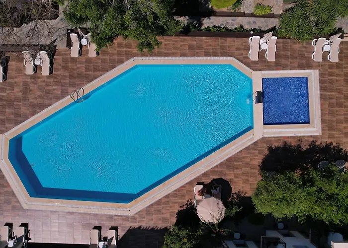 Flora Hotel Gümbet