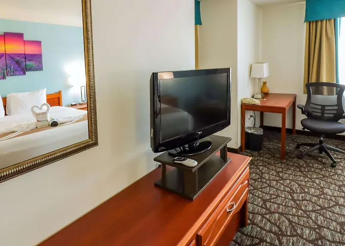 Quality Inn & Suites Sequim At Olympic National Park