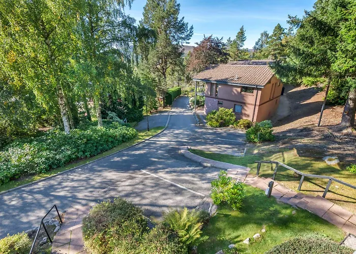 Lodges At Craigendarroch Country Club
