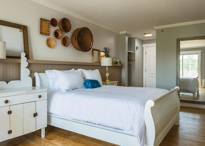 Malia Spa And Resort Inc Lameque