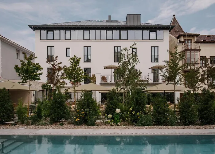 Rhin Garden (Adults Only)
