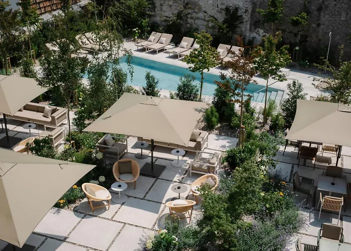 Rhin Garden (Adults Only)