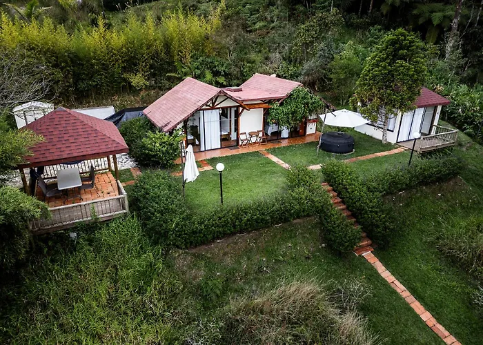 Pietrasanta Hotel Campestre Frente A La Represa Del Penol Y Guatape